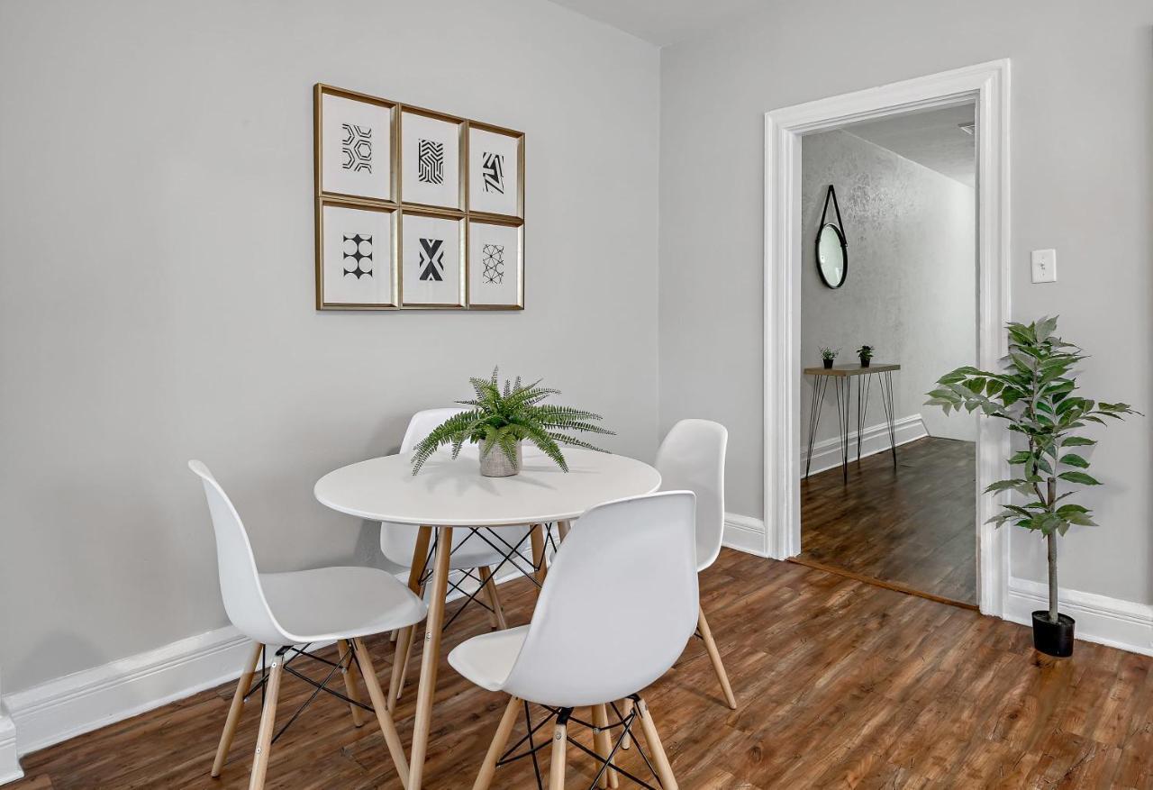 Unique And Bright 3br In Uptown